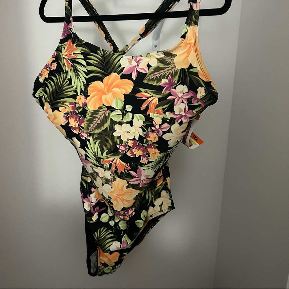 NWT Hurley XXL One Piece Women’s Swimwear